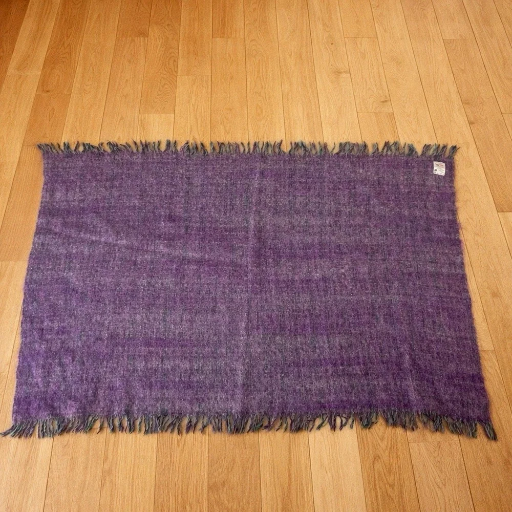 Vintage Avoca Handwoven Pure Wool Purple Throw Made In‎ Ireland | 37 x 53